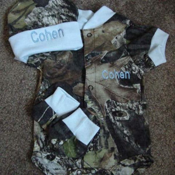 Mossy Oak Camo Camouflage 3PC Baby Infant Newborn Hunting Set Personalized Boys Blue trim Coming home outfit Embroidered