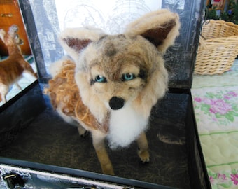 Coyote , Needle Felted Coyote, Wool Felted Coyote, Needle Felted Animal