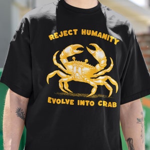 Evolve into Crab Japanese Vintage T-shirt, Vintage Crab Shirt, Retro Japanese Quotes Tees, Crab Lover Gift, Funny Gift for Men and Women