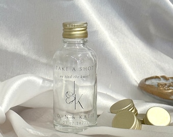 Personalized Wedding Favor Bottle | 30ml Glass, Gold Lid
