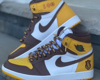 Jordan 1 High Iota Brüderlichkeit College