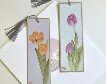 Marcador de página em forma de tulipa pintada à mão: elegante arte com pincel chinês