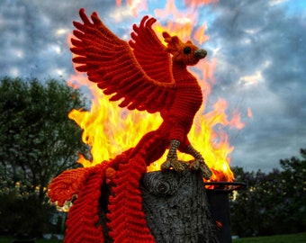 Phoenix Firebird szydełkowy wzór Amigurumi cyfrowy plik PDF do pobrania przez Crafty Intentions