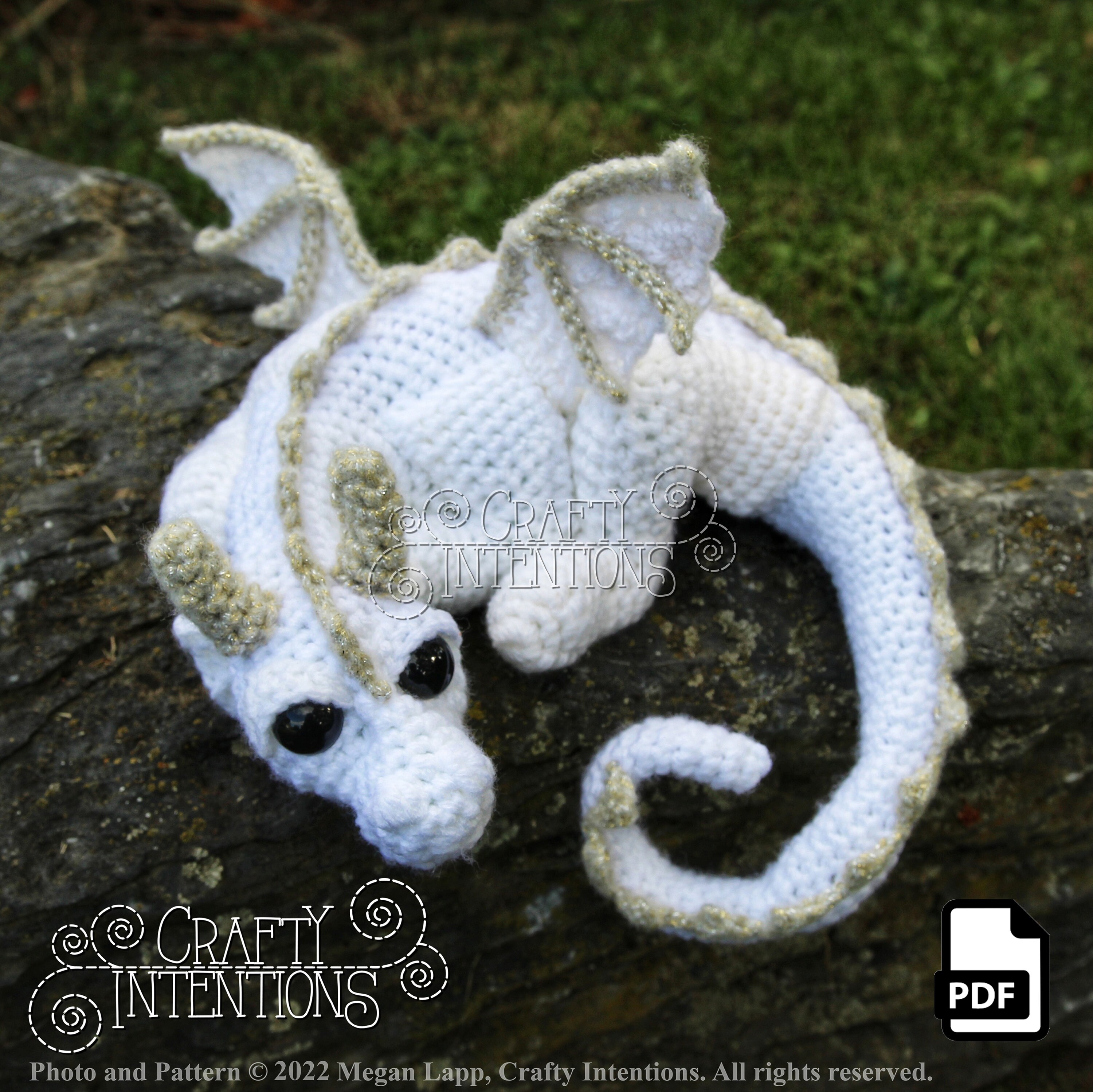 曲線美の眠れるドラゴンのかぎ針編みあみぐるみパターン デジタル PDF