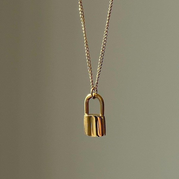 18k gold padlock necklace, lock pendant necklace, long curb chain, everyday necklace, gift for her, waterproof anti-tarnish necklace