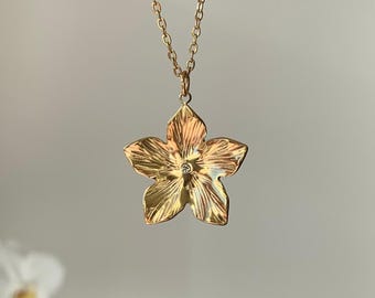 flower pendant necklace, gold azalea flower, waterproof anti-tarnish, gift for her, durable stainless steel necklace, floral jewelry