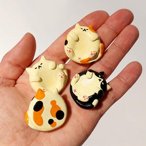 Handmade Cold Porcelain Flat Cat – Stackable Worry Stone, Desk Pet