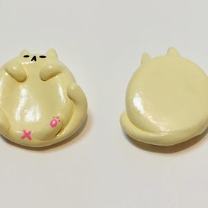 Handmade Cold Porcelain Flat Cat – Stackable Worry Stone, Desk Pet - Etsy