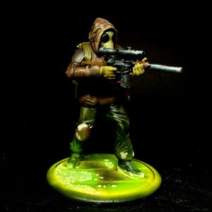 S.T.A.L.K.E.R. Raider in gas mask Post-Apocalyptic Glowing Figurine – Luminous Soldier with UV Effect