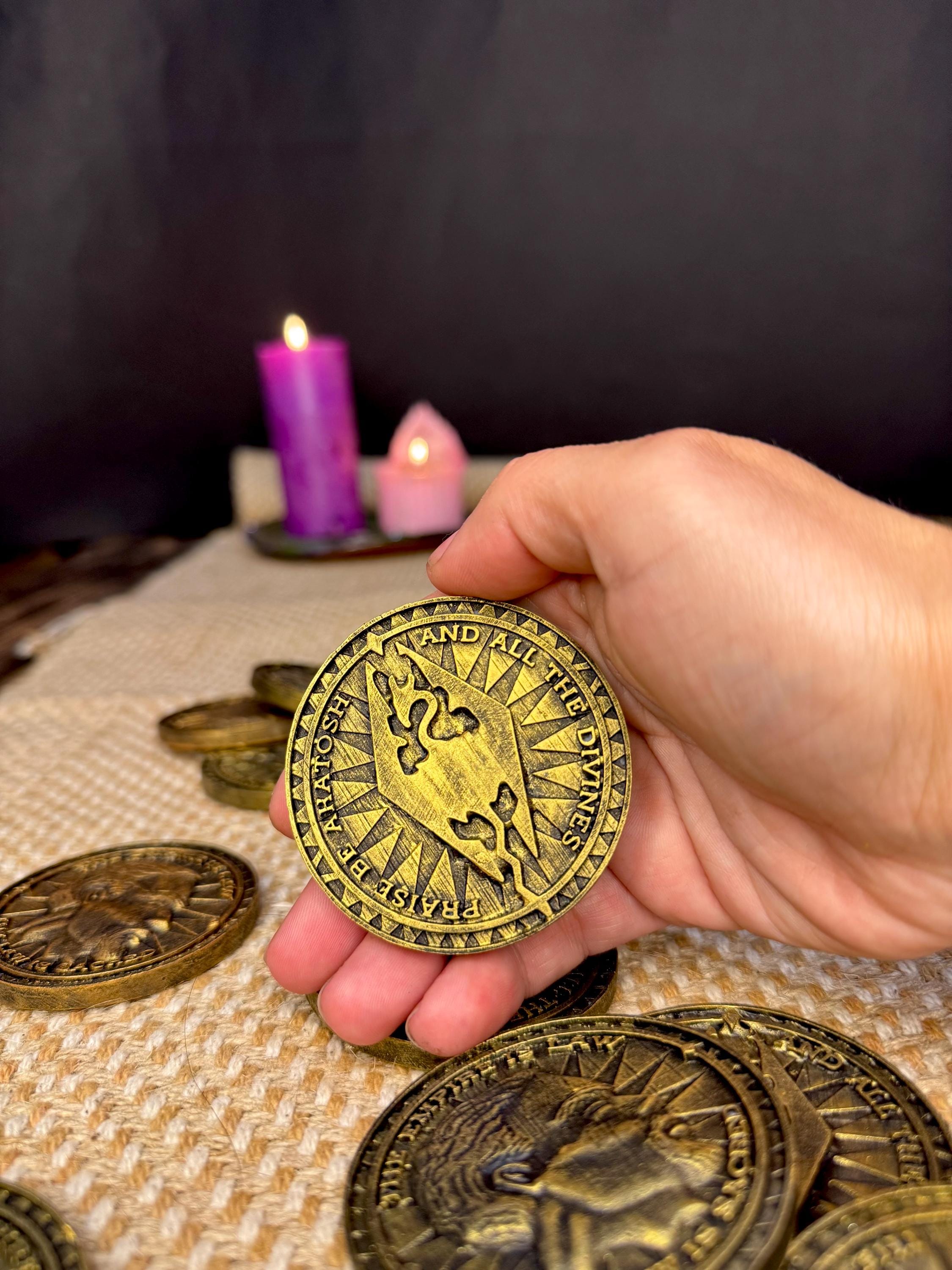 スカイリム セプティム コイン: ゴールド樹脂レプリカ - 10 個セット - Etsy 日本