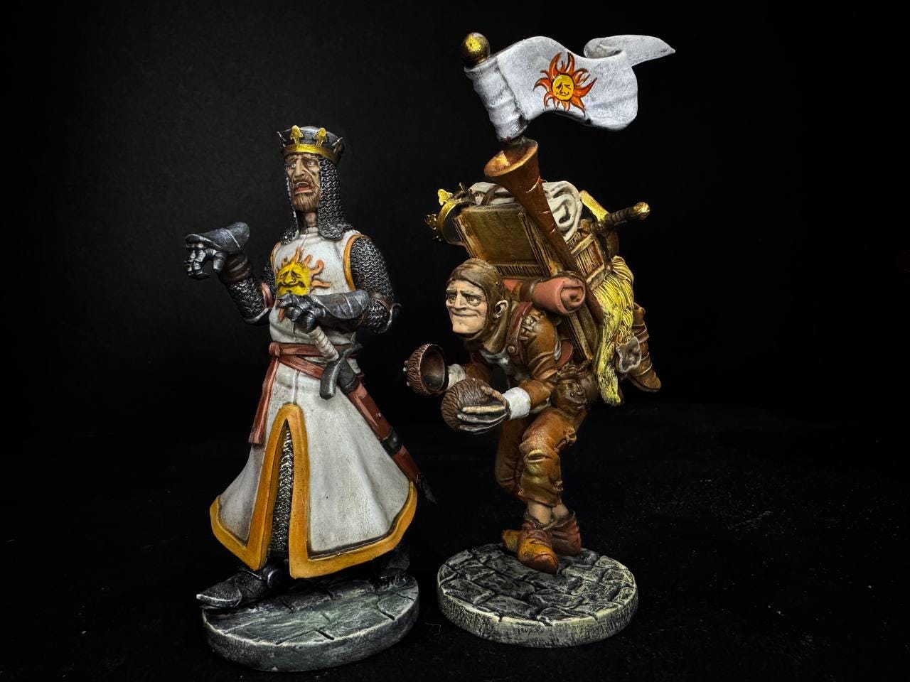 Monty Python King Arthur & Patsy Figurines: Holy Grail Coconut