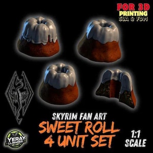 Könnte beinhalten: Ein 3D-gedrucktes Sweet Roll Set, inspiriert vom Spiel Skyrim. Das Set zeigt vier Brötchen mit braunem Boden und weißem Zuckerguss. Das Bild enthält auch das Skyrim-Logo und den Text "SWEET ROLL 4 UNIT SET".