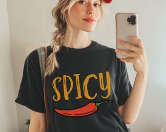 Pikantna koszulka, Koszulka z czerwoną papryczką chili, Modny T-shirt z papryczką chili, Koszulka z bardzo ostrą papryczką, Koszulka z papryczkami jalapeno, Komfortowe kolory, Duże rozmiary