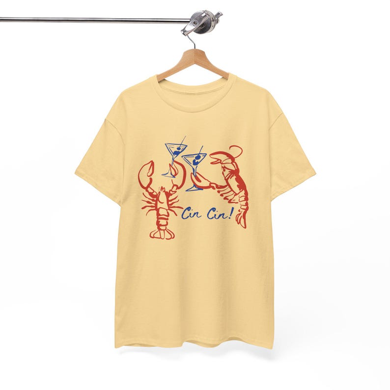 Hummer Martini Shirt, Hummer La Dolce Vita Shirt, Fischer Ästhetik Tshirt, Küsten Hummer Tini Shirt, Küsten Enkelin Plus Sizes Yellow Haze