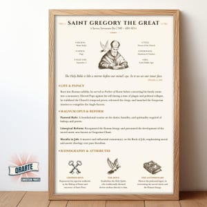 Könnte beinhalten: Gerahmter Druck mit Informationen über den Heiligen Gregor den Großen, einschließlich Text und Illustrationen. Der Druck hat einen hellen Holzrahmen und enthält den Text "QRARTE CHRISTIAN PRINTS" in der unteren linken Ecke.