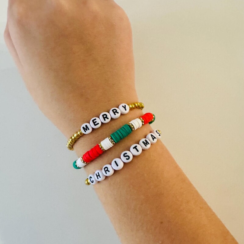 Christmas Clay Bead Bracelet - Etsy