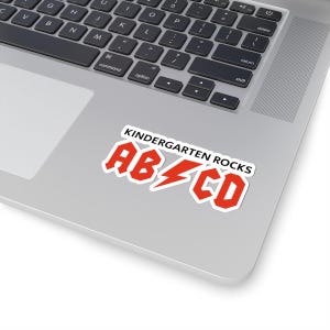 Kindergarten Rocks Kiss-Cut Aufkleber, Spaß Klassenzimmer Dekor, Geschenk für Lehrer, Kinder Geburtstag Gastgeschenke, Laptop Aufkleber