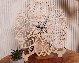 Tyst väggklocka med mandala, yogaväggklocka, minimalistisk väggklocka i trä, mandala-väggdekor, geometrisk blomväggklocka, boho väggklocka