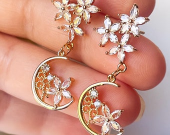 Crystal Bridal Earrings Drop Earrings Gold Wedding Jewelry Crystal Flowers Earrings Gold Bridal Jewelry Gold Bridal Earrings.