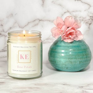 ROSE PETALS Handmade Romantic Soy Candle infused with Essential Oils, Strong Scent | Premium Home Fragrance