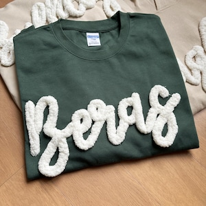 Chenille Letter Sweatshirt Team Sports Shirts Spirit wear Sports Mom Spirit Shirts Team Mom Letras felpudas para professor
