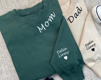 Sweat grand-mère personnalisé avec prénoms petits-enfants sur la manche, sweat à capuche grand-mère personnalisé, tenue grand-mère, vêtements Gigi Mimi, cadeaux pour la fête des mères