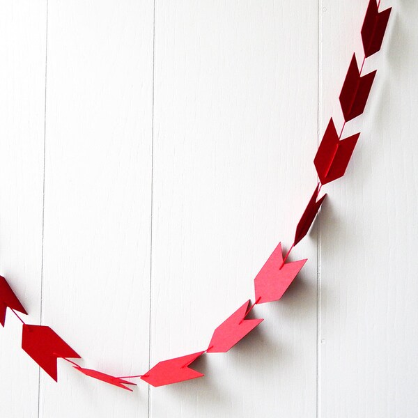 Red Arrow Garland / Valentines Arrow Bunting in Red