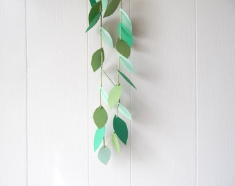 Vine Garland / Earth Day Decor / Ivy Garland / Vine Photo Prop / Party Decoration