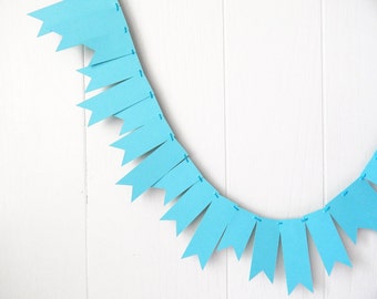 Aqua Blue Garland / Bright Blue Bunting / Blue Wedding Decor / Blue Fringe Garland / Blue Decor / Aqua Blue Photo Prop