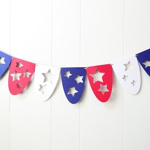 Garland Paper Scallop - 4th of July Decor - Red White and Blue Bunting - Garland - Summer Wedding - Patriotic - Labor Day Decor Stars