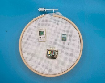 Retro Electronic Needle Minder Set| Vintage| Magnetic Pin| Needle Nanny| Needle Holder| Cross Stitch| Embroidery| Gift