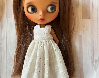 Maxi Dress for Neo Blythe  - Holiday White Eyelet and Gold Shimmer Dress