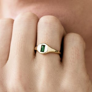 Custom Birthstone Signet Ring, Minimalist Statement Ring, Dainty Pinky Ring, Stacking Rings, Personalized Birthstone Jewelry, Gift for Her