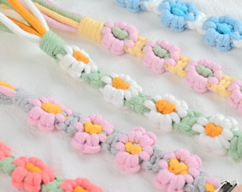 Custom Macrame Pacifier Clip with Name, Floral Binky Holder, Baby Girl Gift, Baby Shower Gift, Personalized Pacifier Chain, Newborn Gift