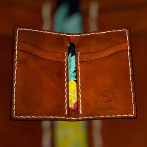 Tarjetero vertical de piel flor con bolsillo frontal plegable con tejido tipo cesta y opciones