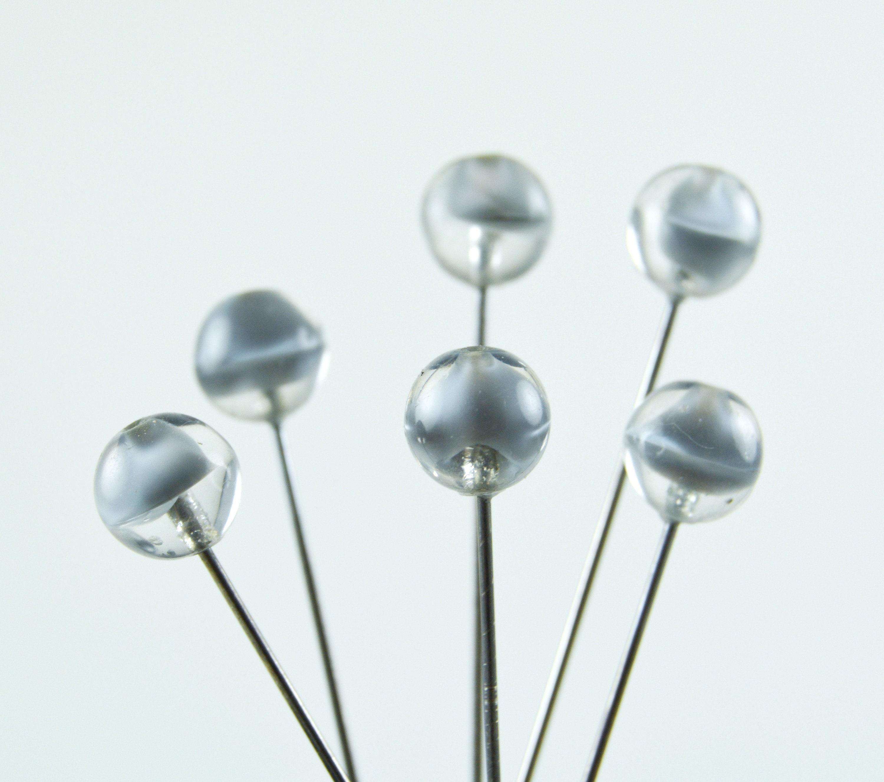 Clover Glass Head Sewing Pins Extra Fine & Sharp for Quilt Piecing