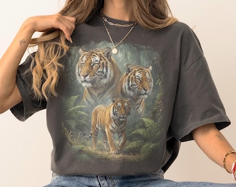 Tiger Family Jungle Graphic T-Shirt, Vintage Big Cat Wildlife Illustration with Comfort Colors Safari Nature Art Tee