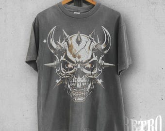 Vintage Skull T-Shirt, Retro Grunge Skeleton Graphic Tee, 90s Dark Aesthetic Shirt, Gothic Punk Streetwear, Edgy Alt Top