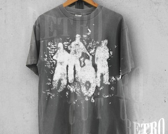 Y2K Gothic Art T-Shirt, Vintage Grunge Aesthetic Tee, Retro Dark Graphic Shirt, Edgy Alternative Streetwear, Gothic Horror Top