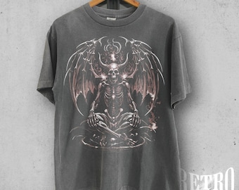 Y2K Devil Angel T-shirt, vintage grunge esthetisch T-shirt, duality grafisch shirt, retro edgy streetwear, goed versus kwaad top