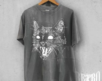 Y2K Cat Shirt, Vintage 2000s Style Kitty Graphic Tee, Grunge Aesthetic Cat T-Shirt, Comfort Colors Retro Streetwear, Funny Cat Tee