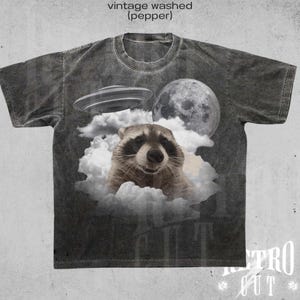 Funny Raccoon UFO Selfie Shirt, Vintage Alien Meme Tee, Retro Raccoon Graphic T-Shirt, Comfort Colors 90s Style, Hilarious UFO Animal Shirt
