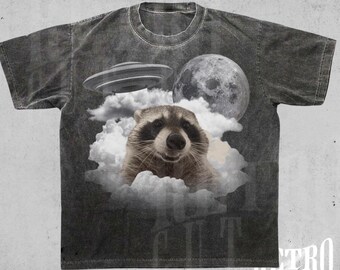 Funny Raccoon UFO Selfie Shirt, Vintage Alien Meme Tee, Retro Raccoon Graphic T-Shirt, Comfort Colors 90s Style, Hilarious UFO Animal Shirt