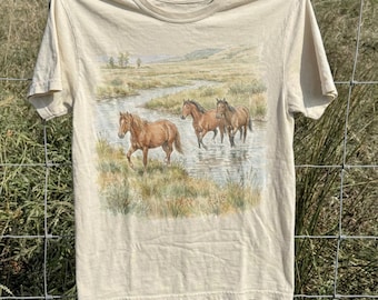 Vintage shirt Wild Horses River, retro western Nature Comfort Colors® T-shirt, T-shirt met natuurlandschap