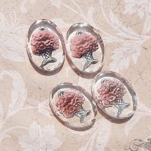 4 Vintage glass cabochons with pink flower basket. 13x18 mm reverse painted intaglio stones with dusty rose bouquet.