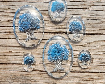 4 vintage glass intaglio cabochons with reverse painted blue floral bouquet. 18x25 mm clear glass cabs for jewelry making,