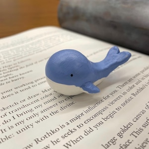 Adorable miniatura de ballena hecha a mano: compañero perfecto para sujetar bolígrafos