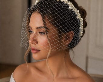 Bridal Birdcage Veil,  Pearl Wedding Headpiece, Vintage Style Hair Accessory, Short Veil Fascinator