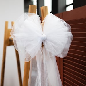 Tulle pew bows, Church pew decor white tulle, Chair bows for wedding, Wedding bow decor, Quinceanera decoration ideas, Wedding pew bows