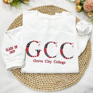Individuell gesticktes College-Sweatshirt, bestickter Hoodie mit Blumenmuster, College-Hochschule und Highschool Rundhalsausschnitt, Abschlussgeschenk für Freunde